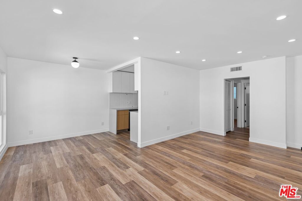 Properties 2 1563 Gordon Street