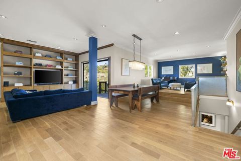 1018 N Tigertail Road Los Angeles CA 90049