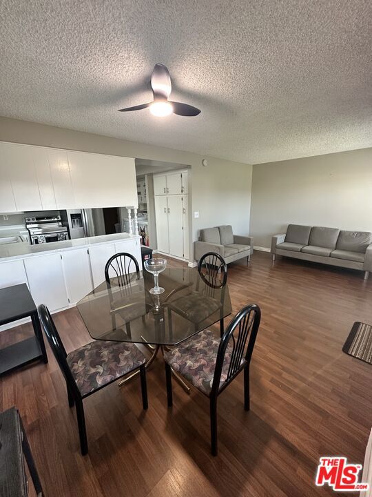 9938 1/2 Cedar Street