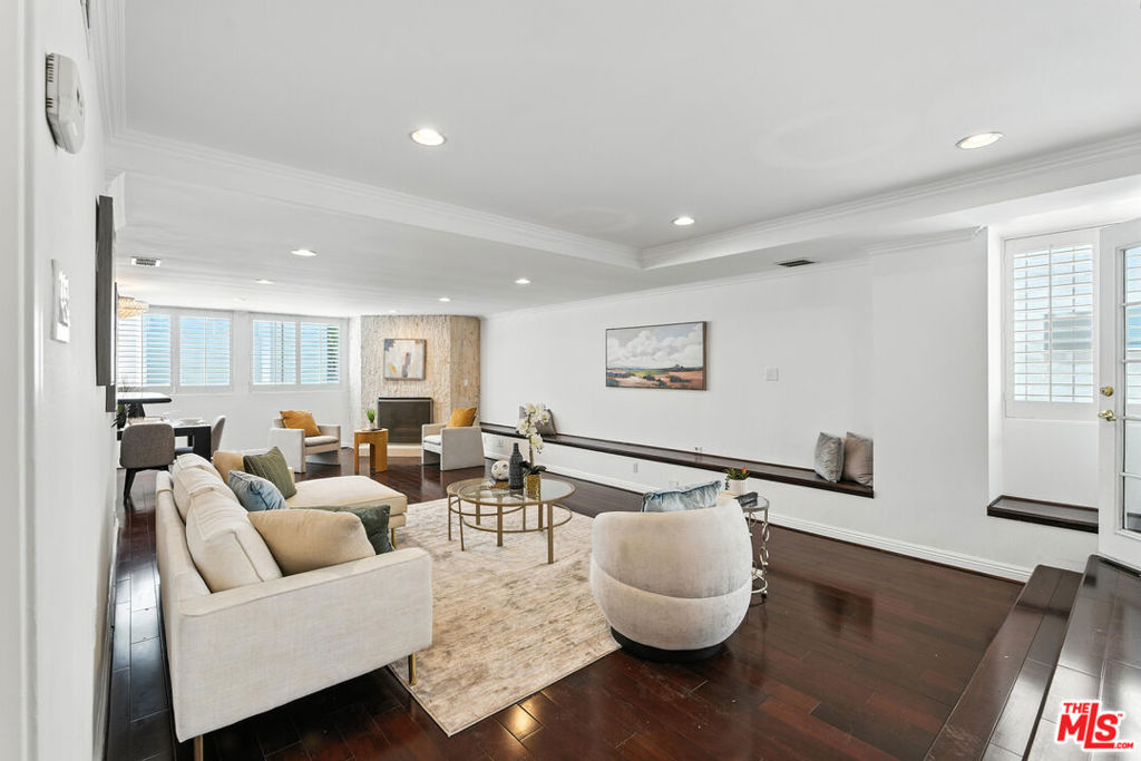 Properties 1 321 N Oakhurst Drive 203