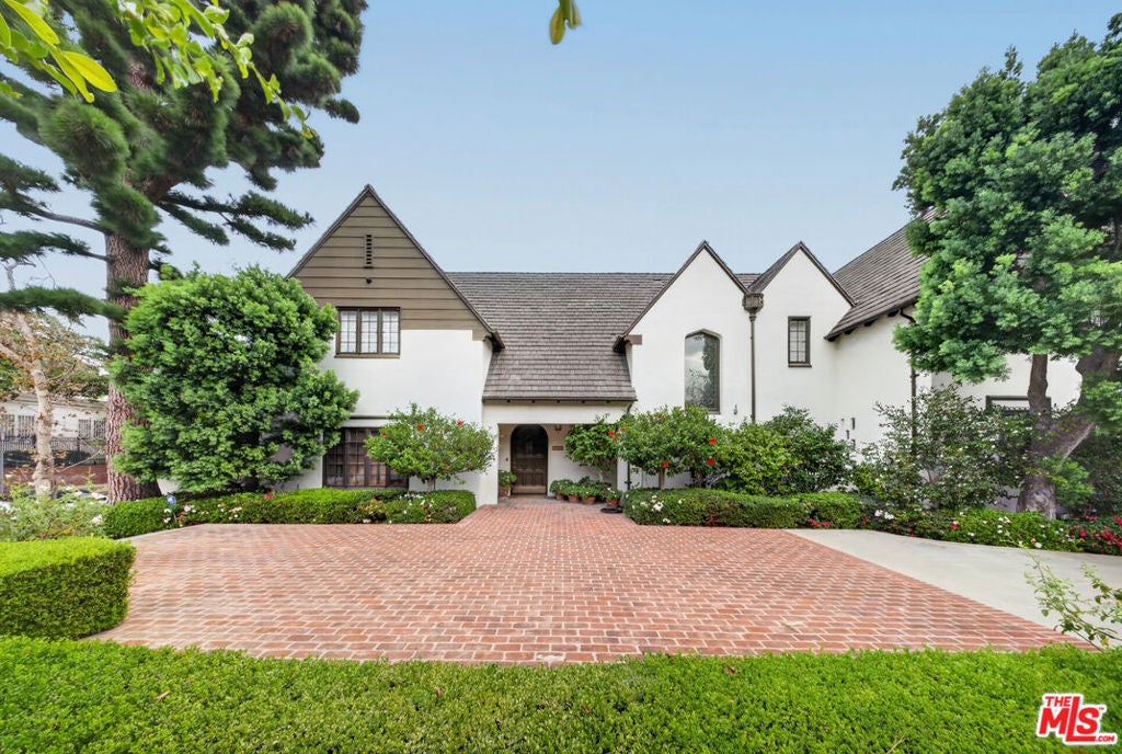200 S June Street