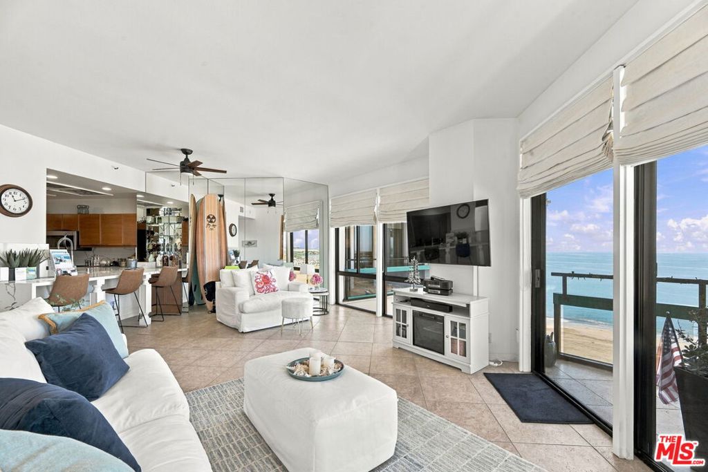 1310 E Ocean Boulevard 1005