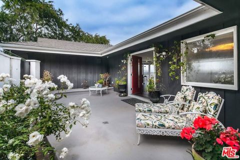 3200 Wrightwood Drive Studio City CA 91604