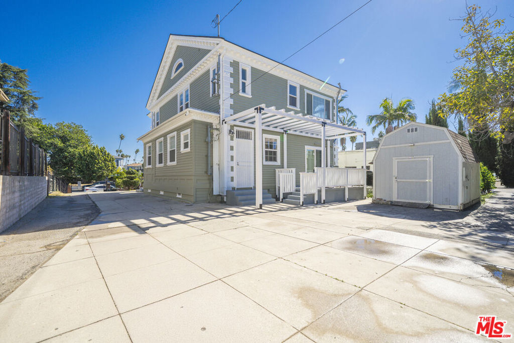 1159 S Norton Avenue