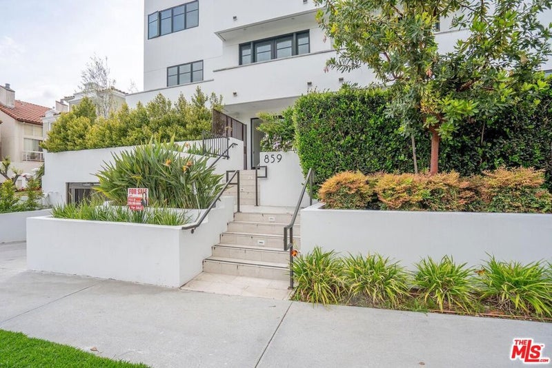 859 S Lucerne Boulevard 110