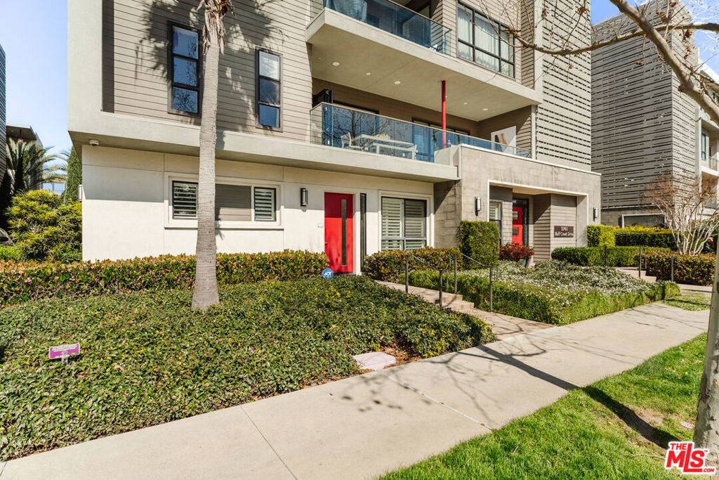 Properties 1 12765 Bluff Creek Drive 1