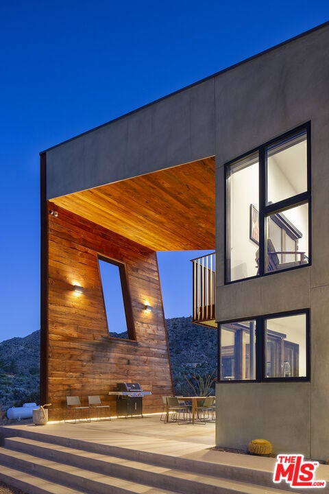 61919 Mountain View Drive