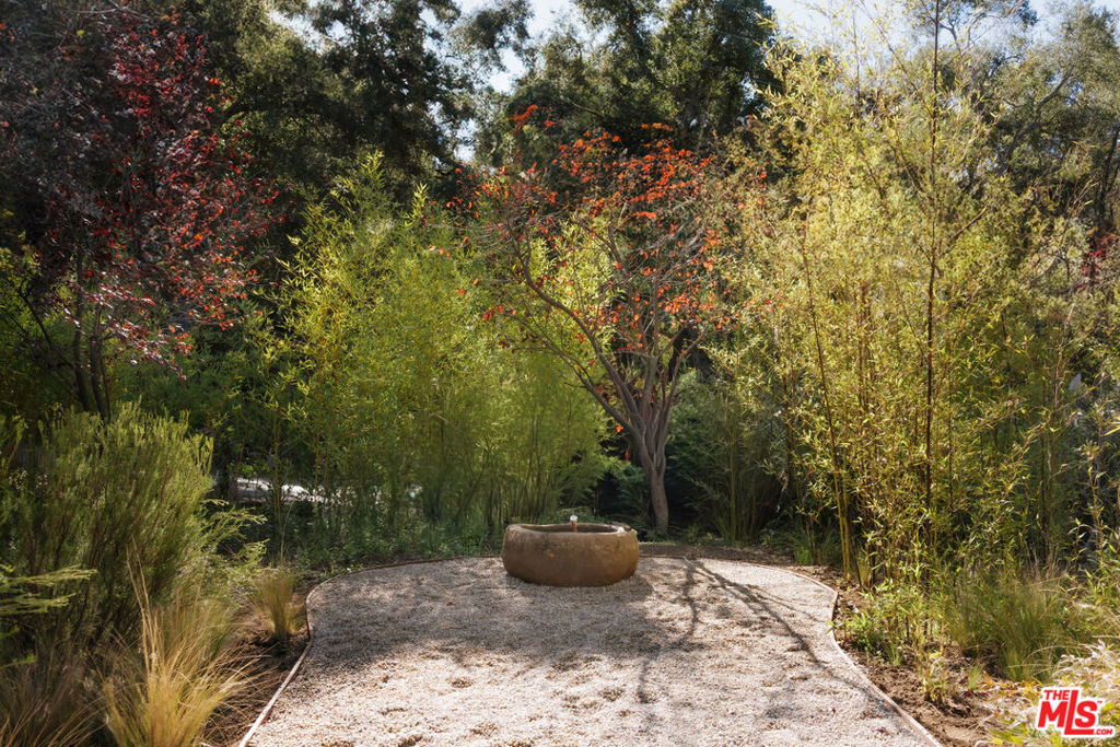 25665 Buckhorn Drive