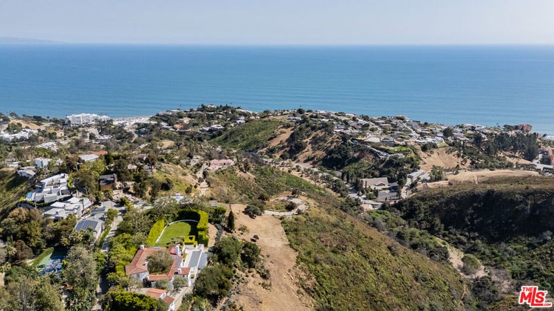 646 Paseo Miramar