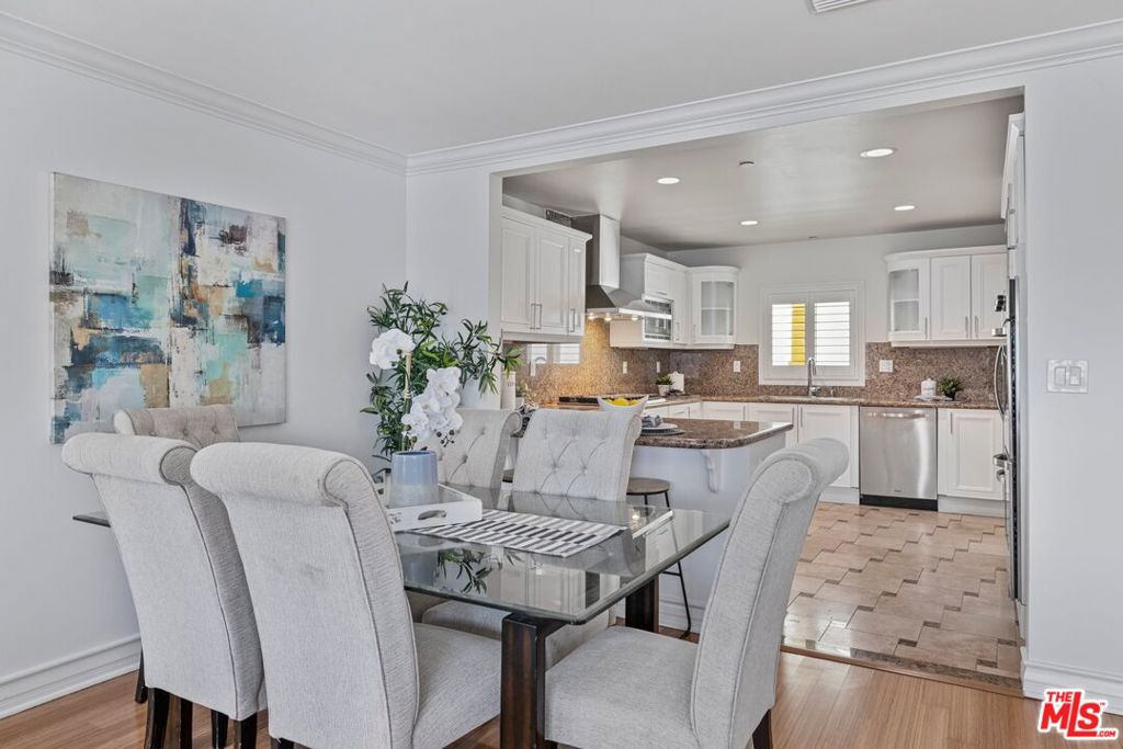 123 S Clark Drive PH1