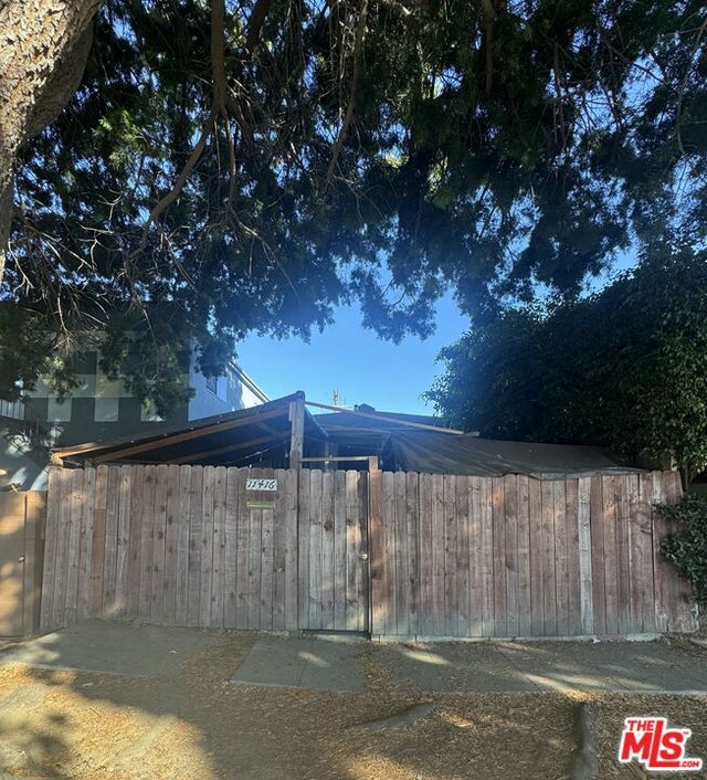 11416 Venice Boulevard, Los Angeles