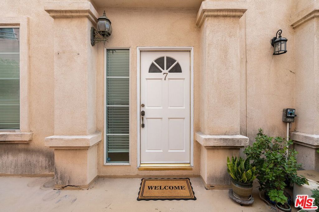 4838 Elmwood Avenue 7