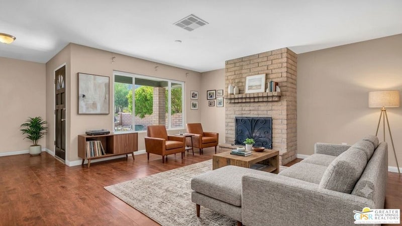 53385 Eisenhower Drive