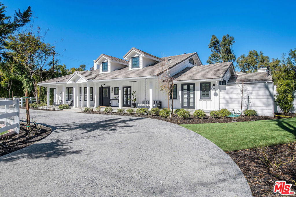 5525 Paradise Valley Road