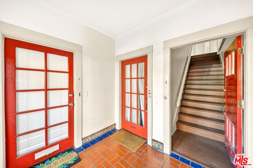 7360 Hollywood Boulevard A,B,C,D