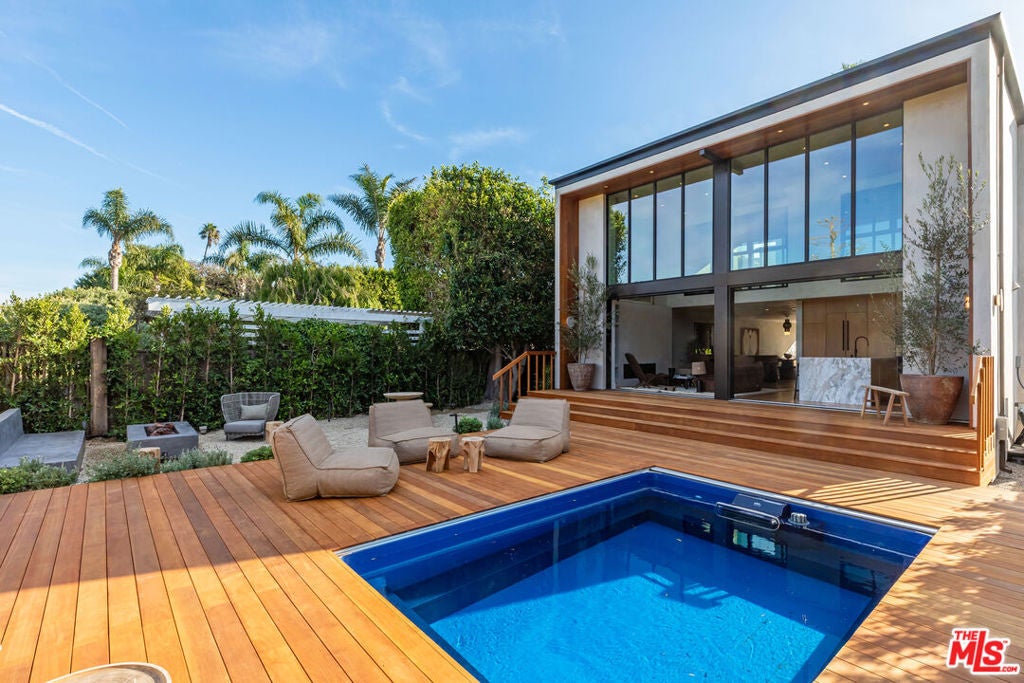 23505 Malibu Colony Road
