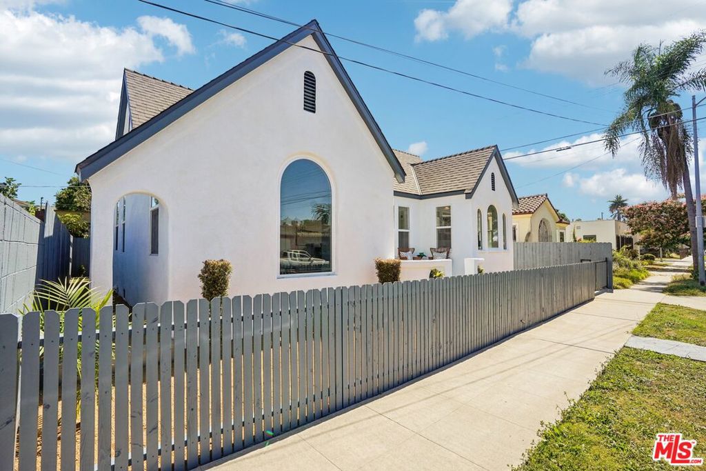 4438 W 28th Street