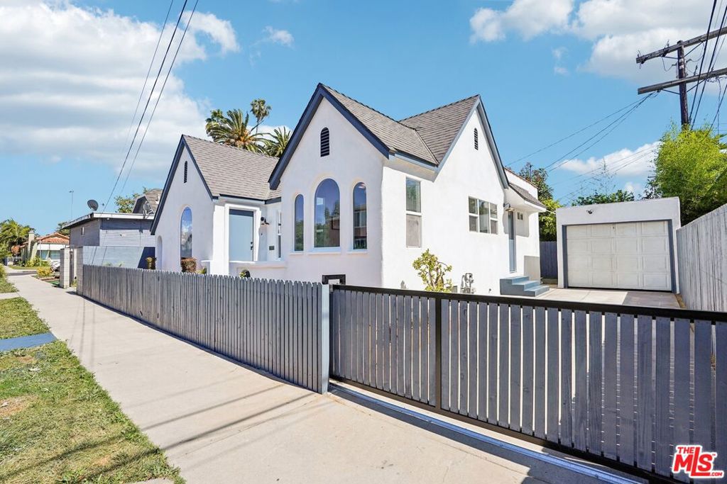 4438 W 28th Street
