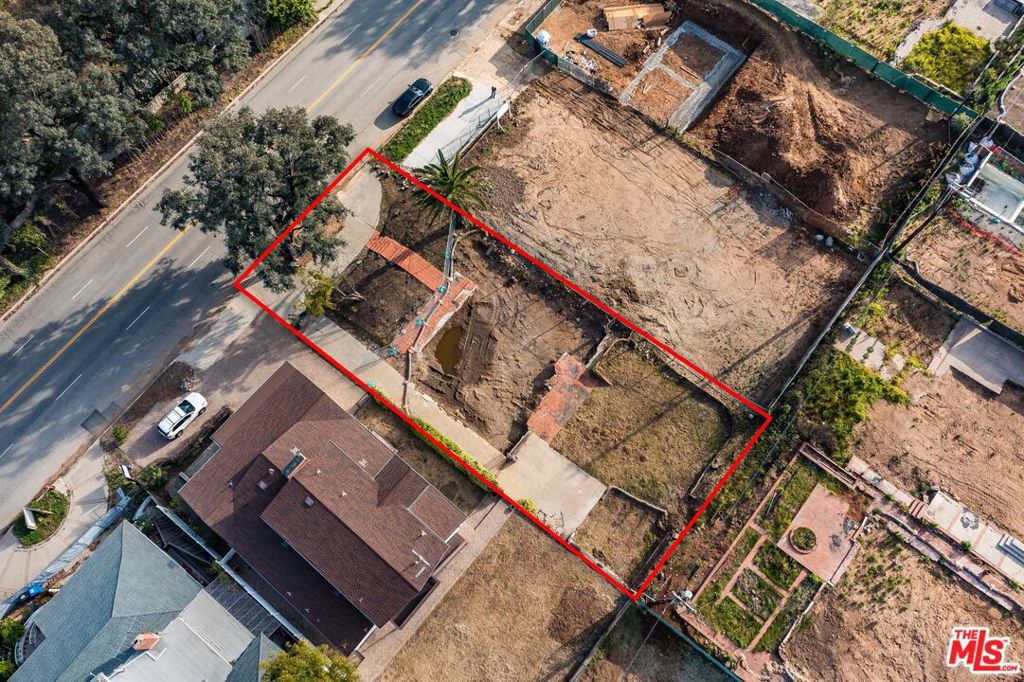 16851 W Sunset Boulevard