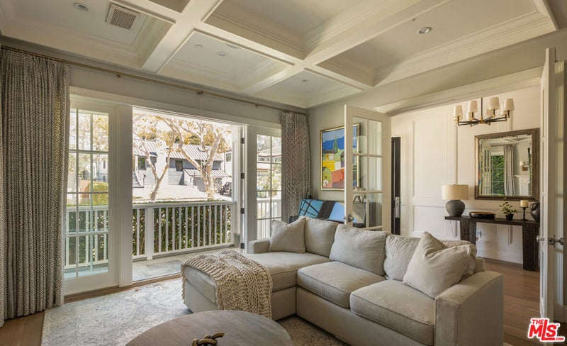10334 Lorenzo Drive