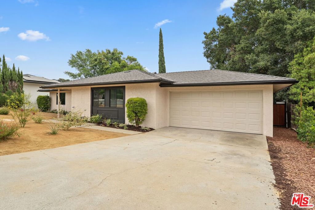 974 La Canada Verdugo Road