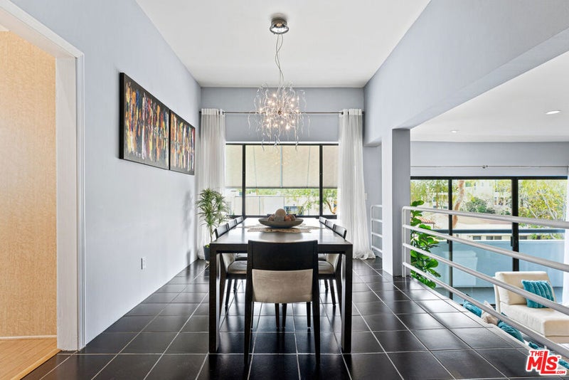 625 Huntley Drive 4