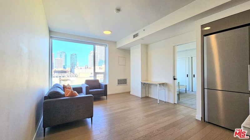 1050 S Grand Avenue 1008