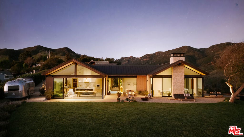 5792 Calpine Drive