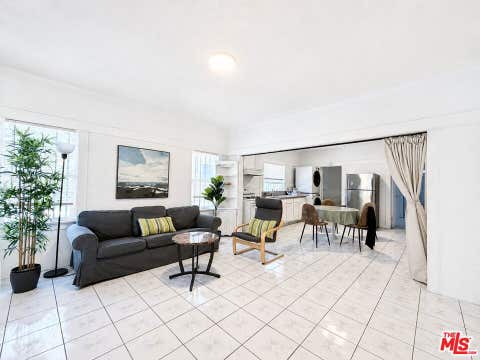 Photo of 1186 W 37th Drive, Los Angeles, CA 90007 (MLS # 26853123)