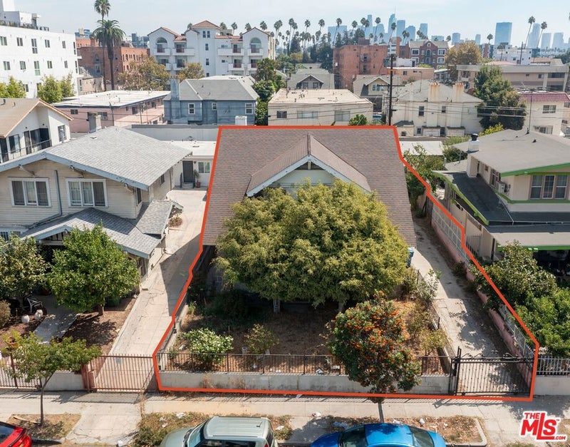 918 S Kingsley Drive