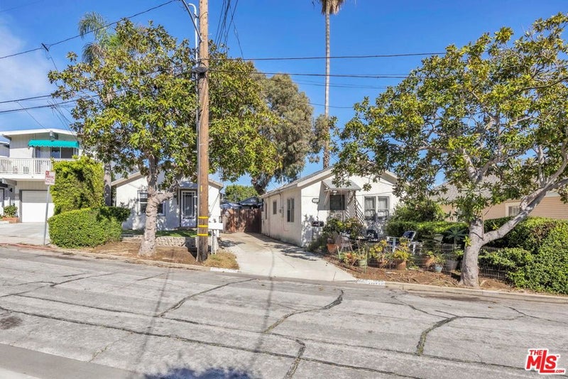 1224 Corona Street