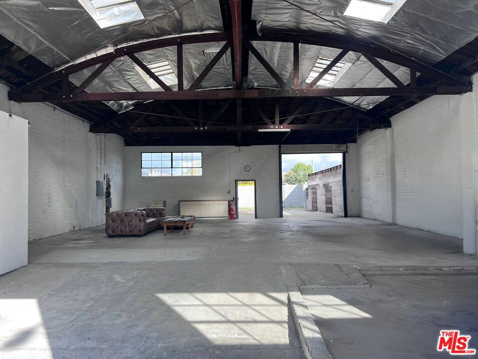 2411 Exposition Place