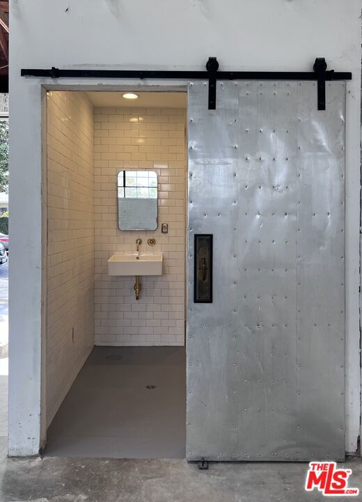 2411 Exposition Place