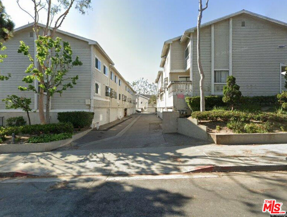 4660 Don Lorenzo Drive B