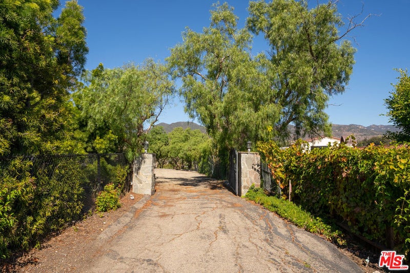 28901 Selfridge Drive