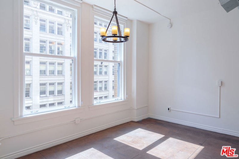 215 W 7th Street 707