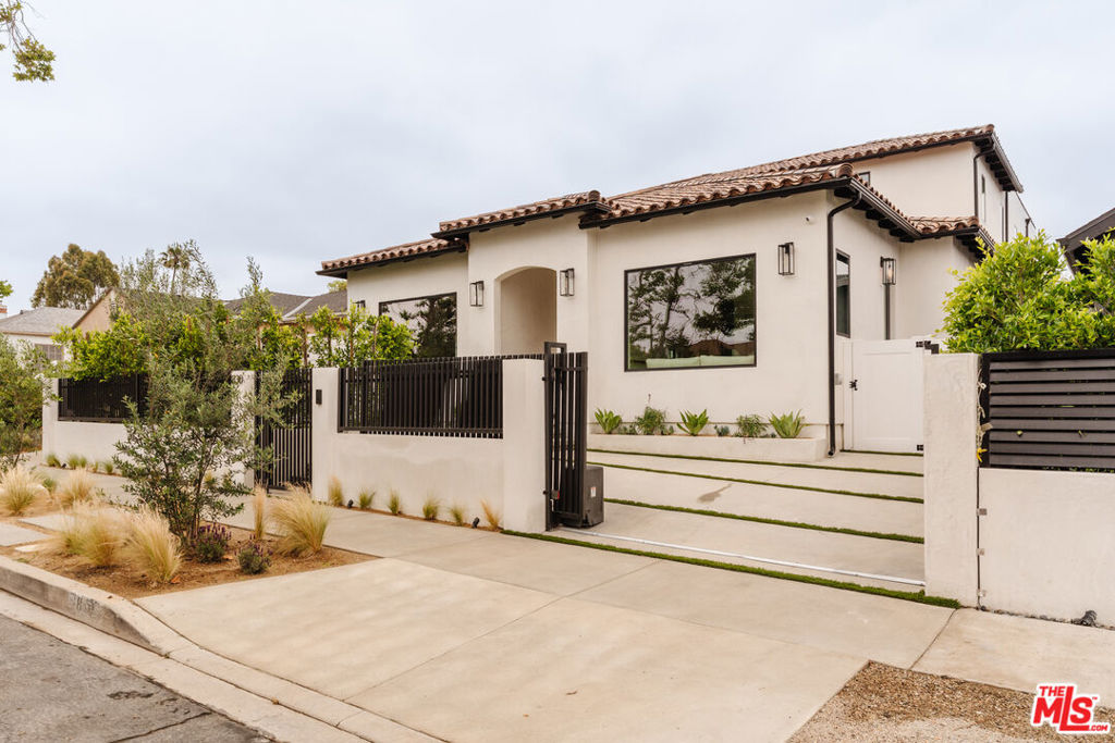 Properties 1 1830 S Hi Point Street