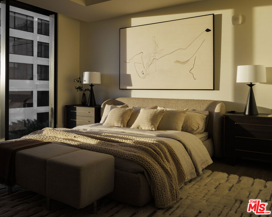 8420 W Sunset Boulevard 703