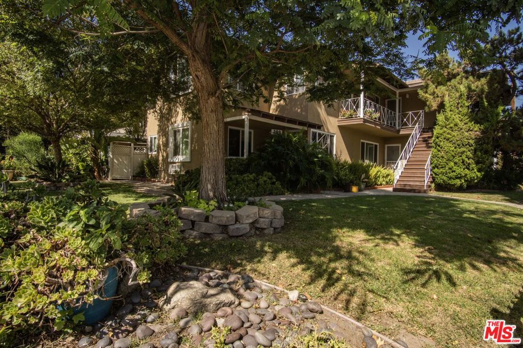300 N Screenland Drive