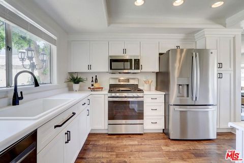 Photo of 149 Heather Ridge Avenue, Newbury Park, CA 91320 (MLS # 26852755)