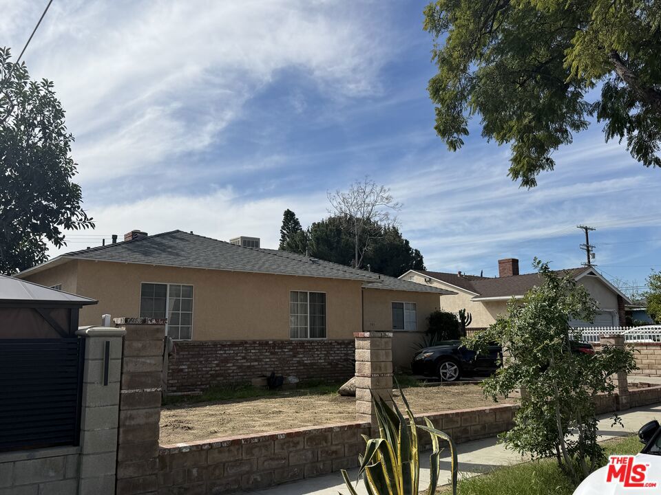 13025 Dronfield Avenue