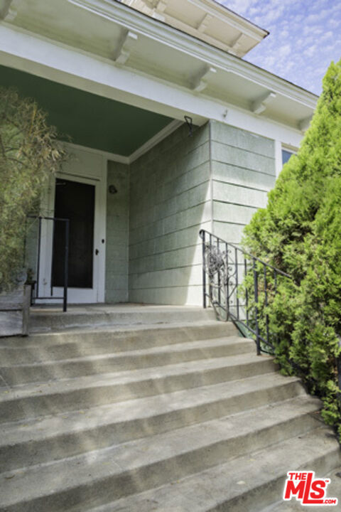 545 E Avenue 28