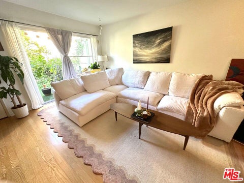 Photo of 1962 N Kenmore Avenue, Los Angeles, CA 90027 (MLS # 26103319)