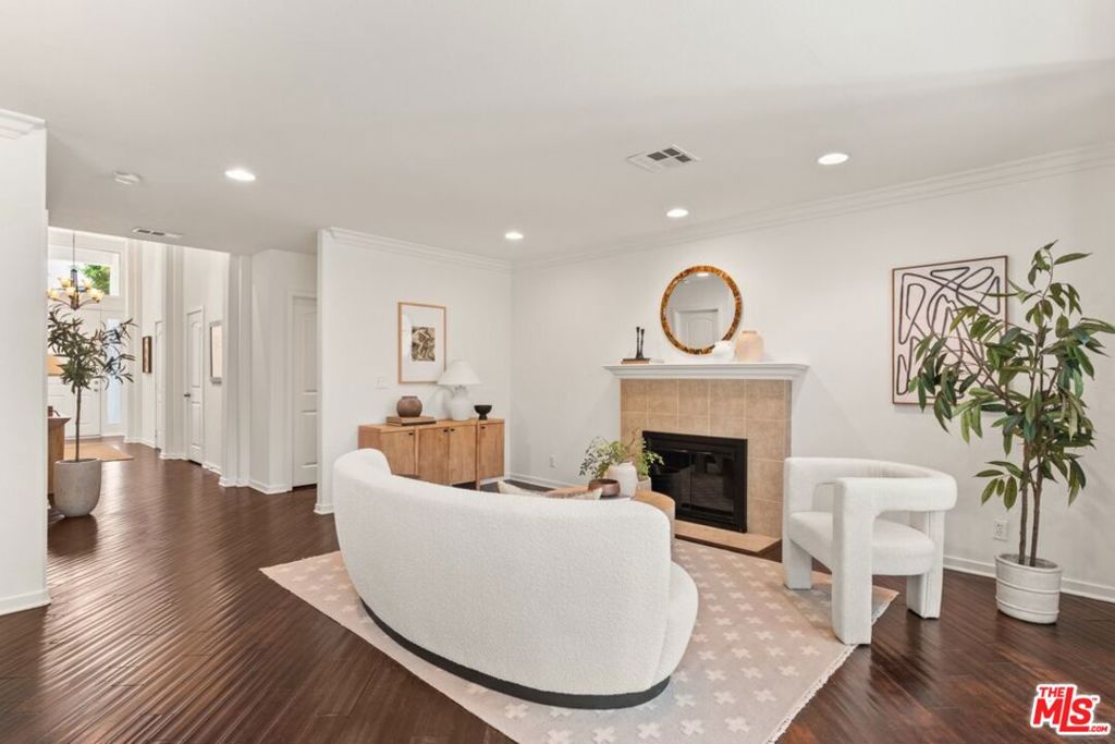 14830 Huston Street