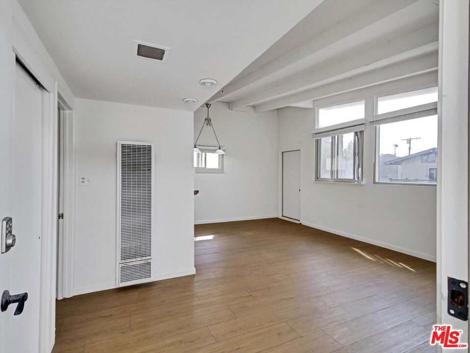 104 Sunridge Street