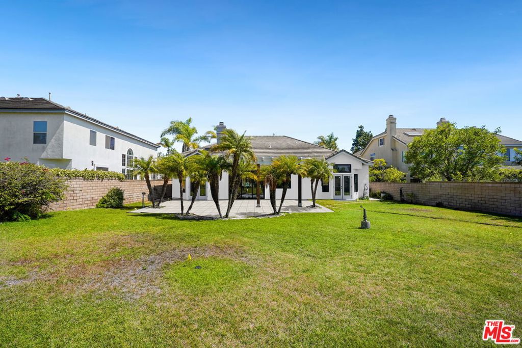 5033 Shenandoah Avenue