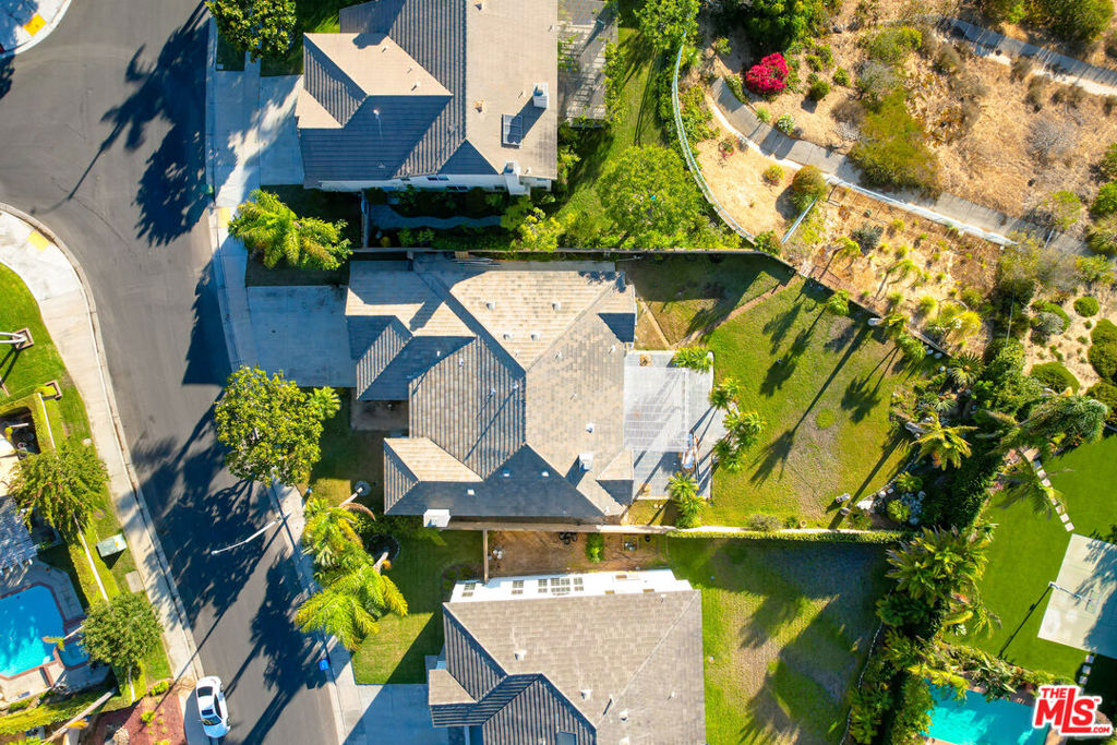 5033 Shenandoah Avenue