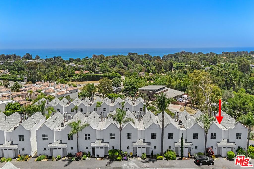 28711 Pacific Coast Highway 19
