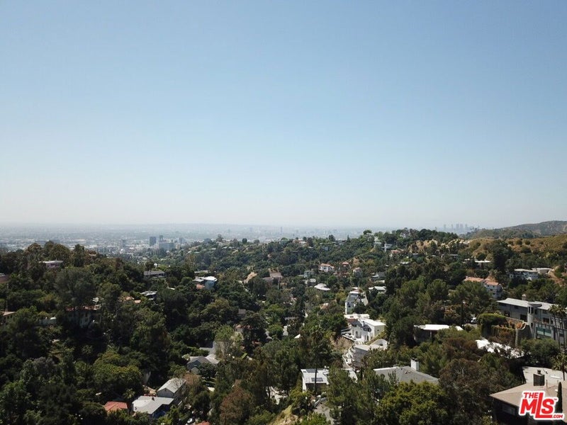 6053 Rodgerton Drive