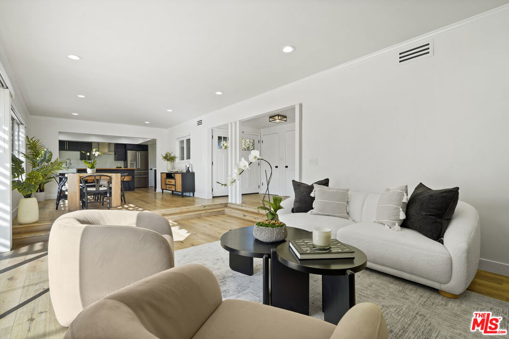 11001 Garden Grove Avenue